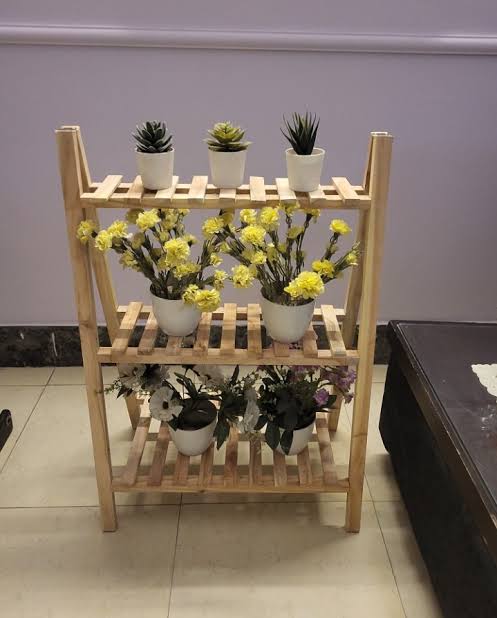 Transform Your Space with a Beautiful Wooden Decoration Stand